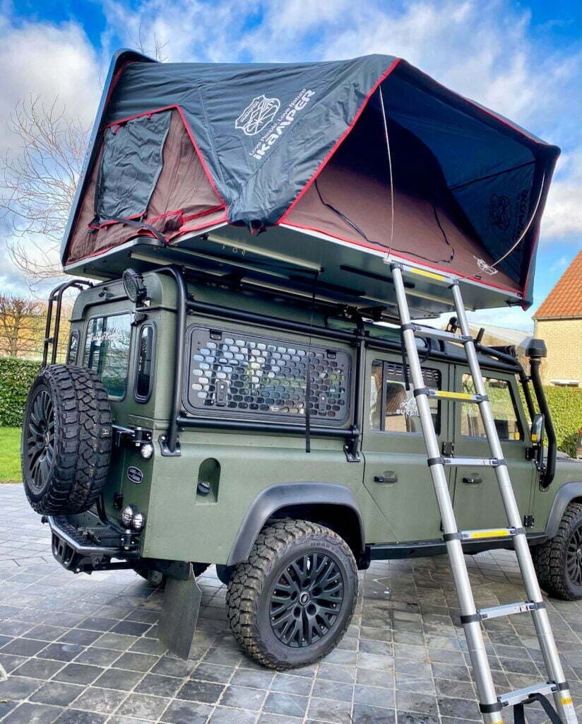 Expedition Overlanding Vehicle Landrover Defender 110 rooftop tent RTT